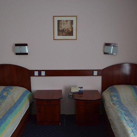 Hotel Mimoza Куманово Екстер'єр фото
