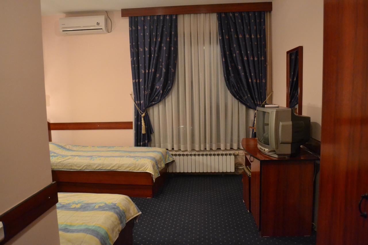 Hotel Mimoza Куманово Екстер'єр фото