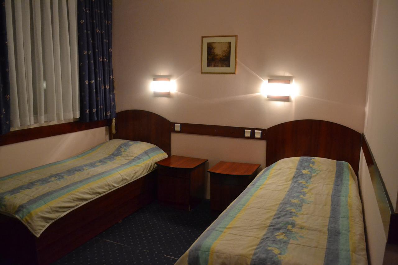 Hotel Mimoza Куманово Екстер'єр фото