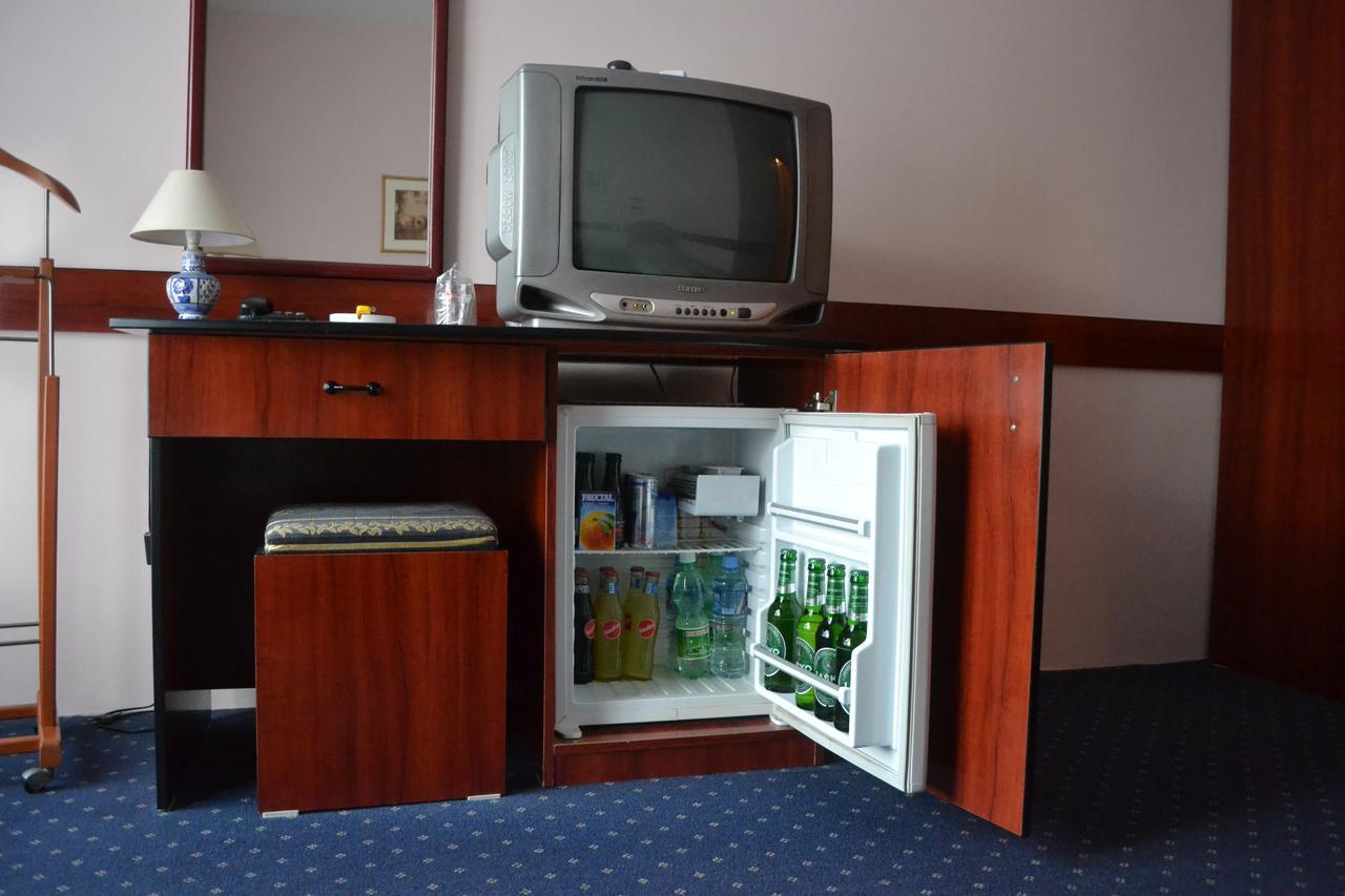 Hotel Mimoza Куманово Екстер'єр фото