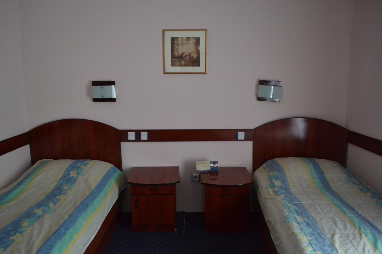 Hotel Mimoza Куманово Екстер'єр фото